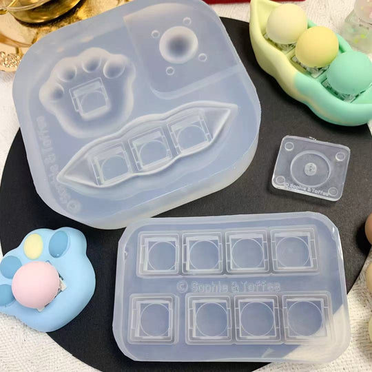 Kitty in the Box Elfes Exclusif