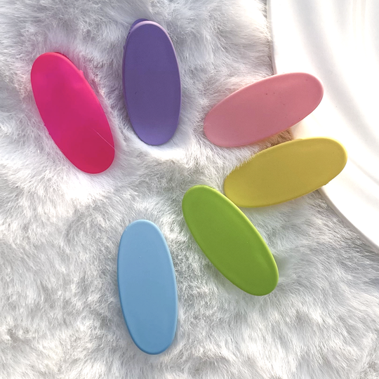 Mini pinza para el pelo con parte trasera plana